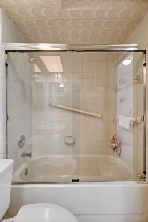 For Sale: $315,000 (2 beds, 2 baths, 1657 Square Feet)