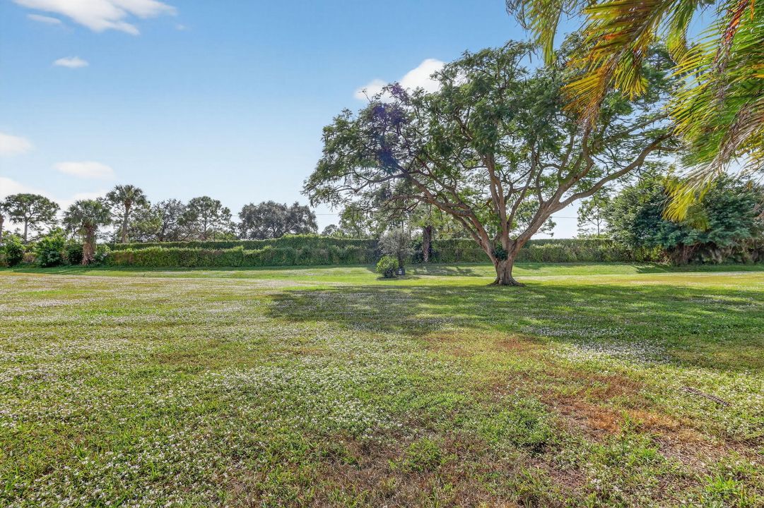 For Sale: $315,000 (2 beds, 2 baths, 1657 Square Feet)