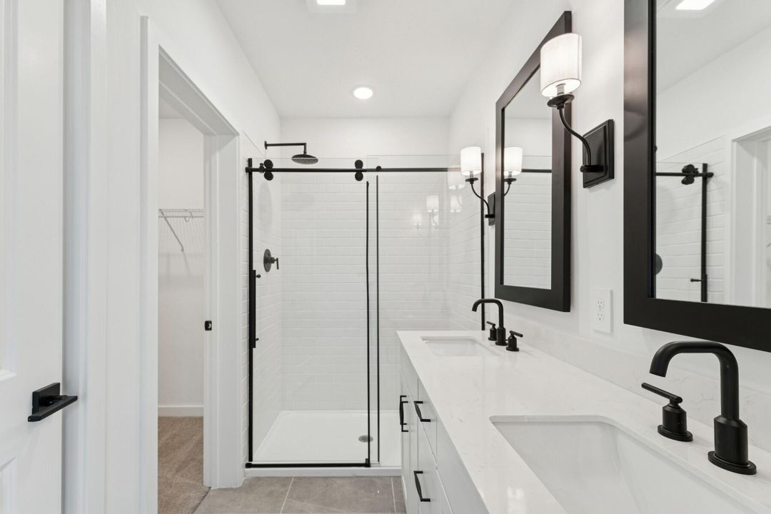 For Sale: $379,995 (3 beds, 2 baths, 1985 Square Feet)