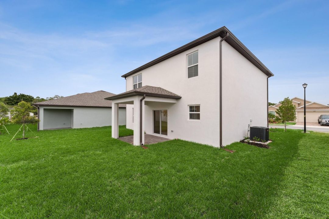 For Sale: $379,995 (3 beds, 2 baths, 1985 Square Feet)