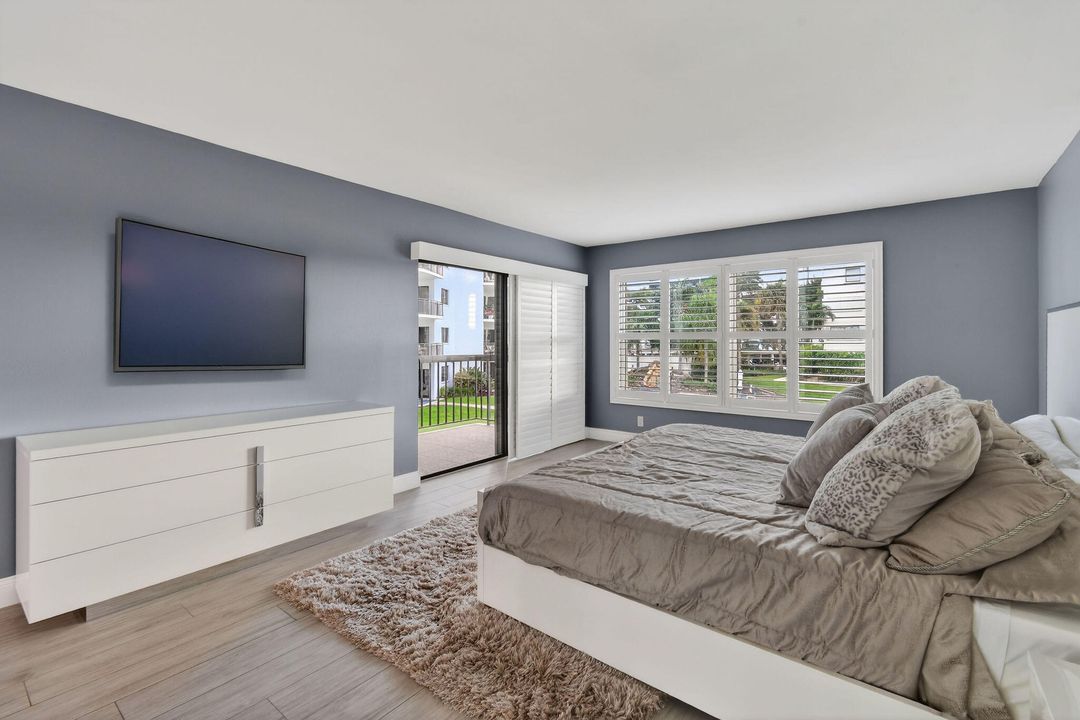 For Rent: $6,000 (2 beds, 2 baths, 2011 Square Feet)