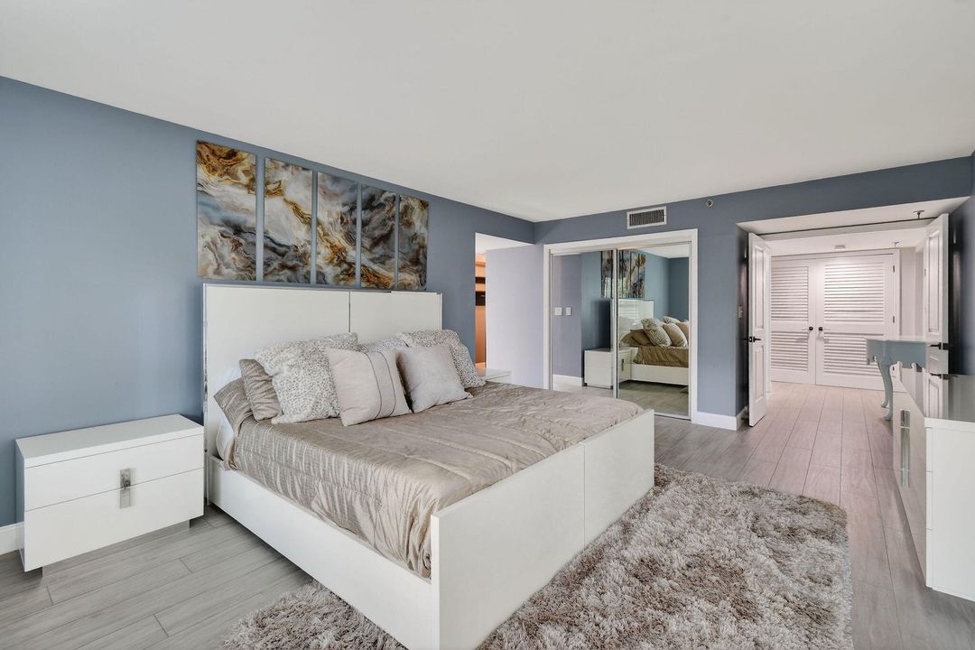 For Rent: $6,000 (2 beds, 2 baths, 2011 Square Feet)