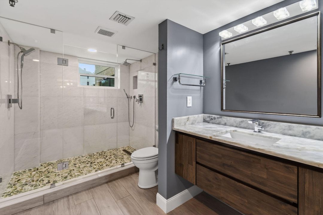 For Rent: $6,000 (2 beds, 2 baths, 2011 Square Feet)