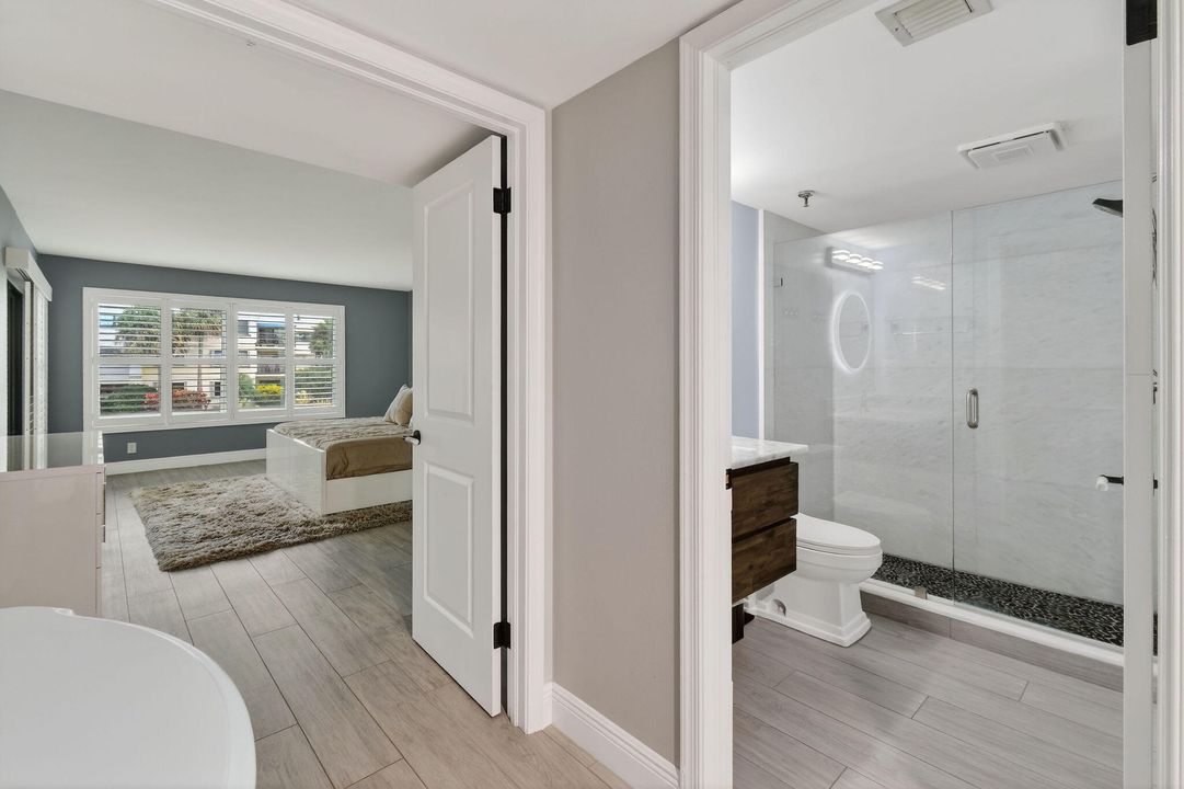 For Rent: $6,000 (2 beds, 2 baths, 2011 Square Feet)