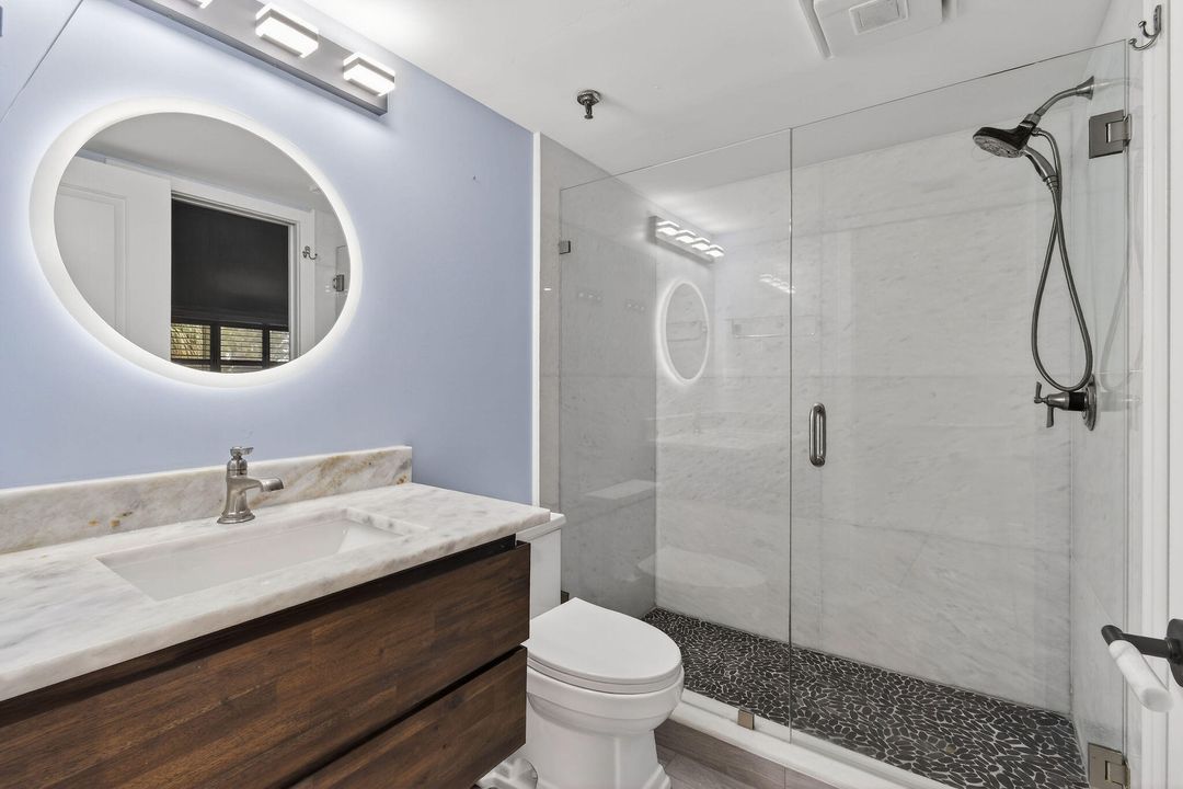 For Rent: $6,000 (2 beds, 2 baths, 2011 Square Feet)