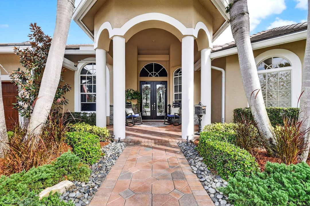 For Sale: $2,399,000 (4 beds, 3 baths, 3386 Square Feet)