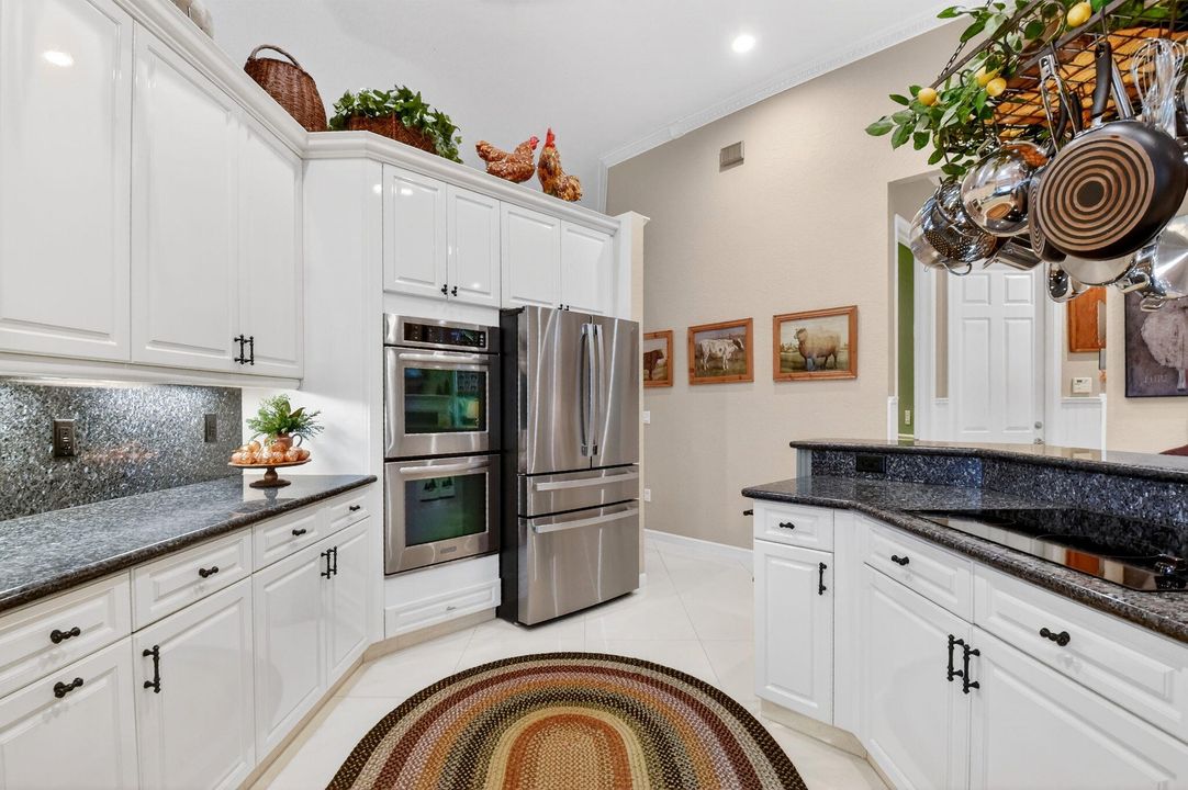 For Sale: $2,399,000 (4 beds, 3 baths, 3386 Square Feet)