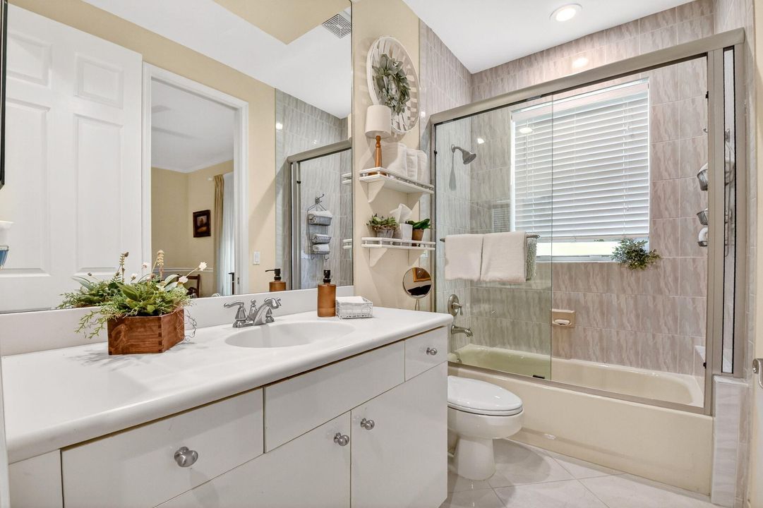 For Sale: $2,399,000 (4 beds, 3 baths, 3386 Square Feet)