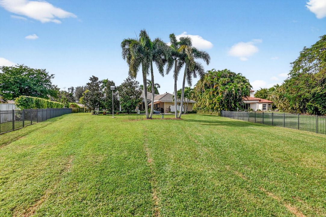 For Sale: $2,399,000 (4 beds, 3 baths, 3386 Square Feet)