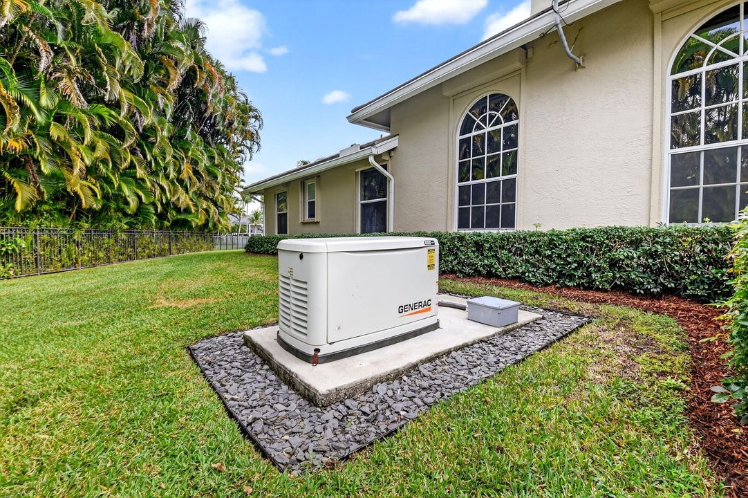 For Sale: $2,399,000 (4 beds, 3 baths, 3386 Square Feet)