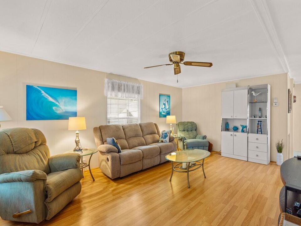 En Venta: $84,000 (2 camas, 2 baños, 1350 Pies cuadrados)