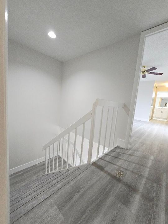 На продажу: $329,900 (3 спален, 3 ванн, 1488 Квадратных фут)