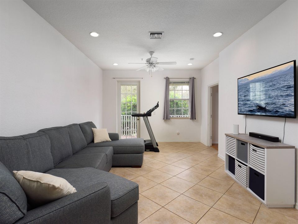 待售: $500,000 (2 贝兹, 2 浴室, 1597 平方英尺)