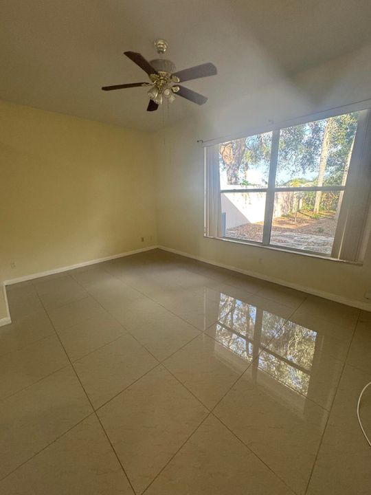 В аренду: $3,500 (3 спален, 2 ванн, 1968 Квадратных фут)