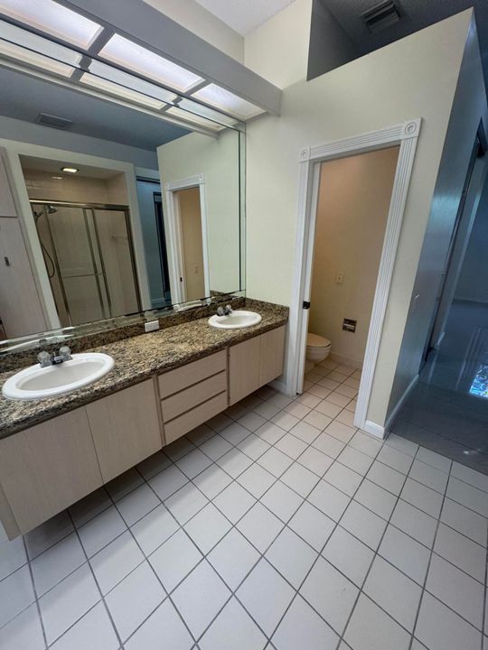 В аренду: $3,500 (3 спален, 2 ванн, 1968 Квадратных фут)