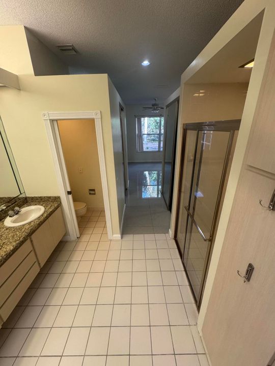 В аренду: $3,500 (3 спален, 2 ванн, 1968 Квадратных фут)