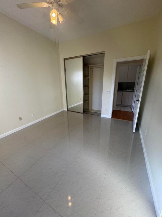 В аренду: $3,500 (3 спален, 2 ванн, 1968 Квадратных фут)