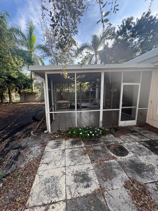 В аренду: $3,500 (3 спален, 2 ванн, 1968 Квадратных фут)