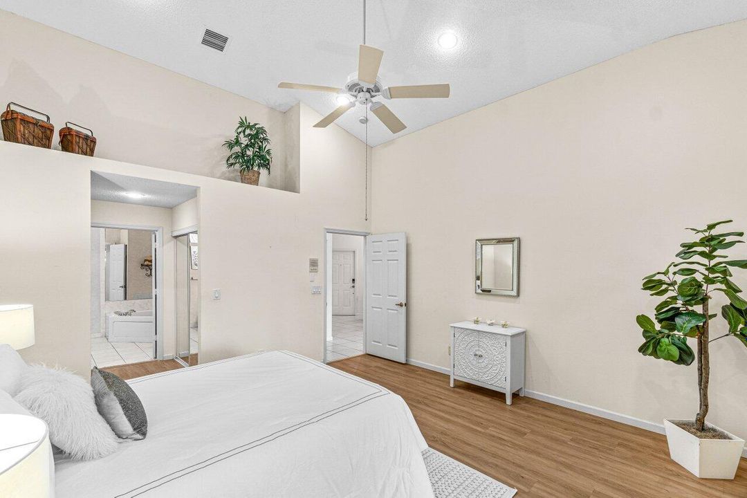 En Renta: $3,100 (2 camas, 2 baños, 1379 Pies cuadrados)