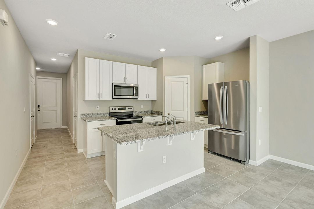 For Rent: $2,800 (3 beds, 2 baths, 1475 Square Feet)