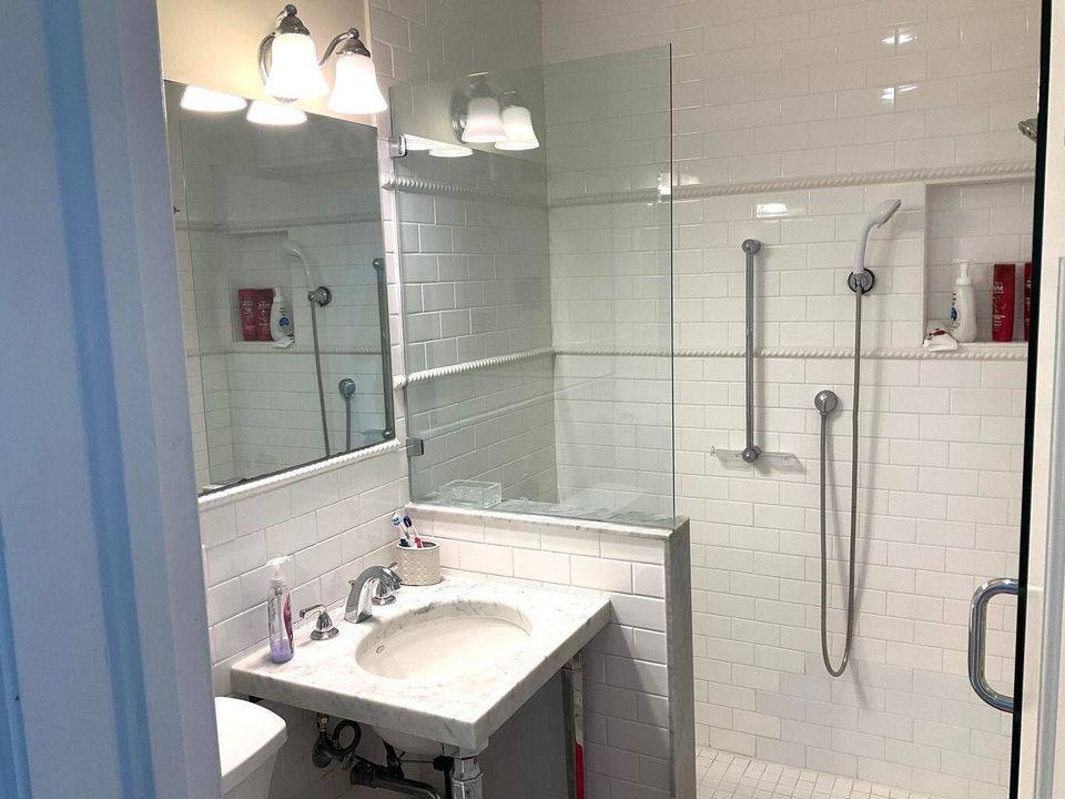 В аренду: $2,900 (1 спален, 1 ванн, 520 Квадратных фут)