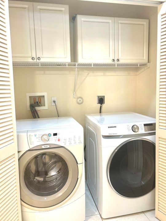 For Rent: $3,000 (3 beds, 2 baths, 1423 Square Feet)