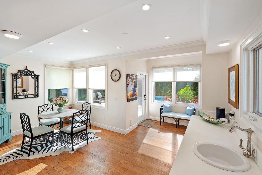 待售: $8,495,000 (3 贝兹, 2 浴室, 2080 平方英尺)