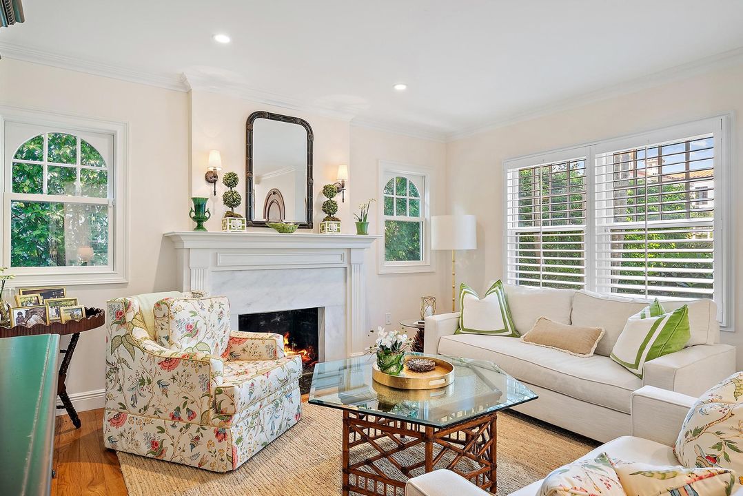 待售: $8,495,000 (3 贝兹, 2 浴室, 2080 平方英尺)