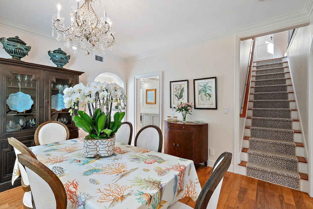 待售: $8,495,000 (3 贝兹, 2 浴室, 2080 平方英尺)