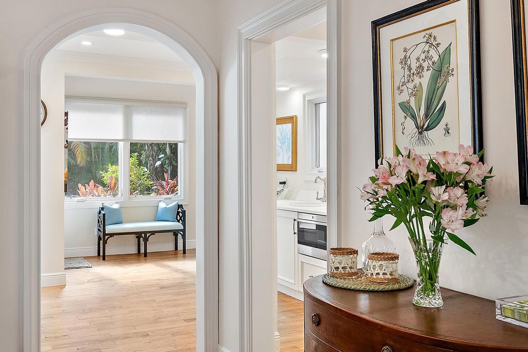 待售: $8,495,000 (3 贝兹, 2 浴室, 2080 平方英尺)