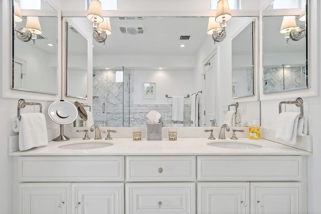 待售: $8,495,000 (3 贝兹, 2 浴室, 2080 平方英尺)