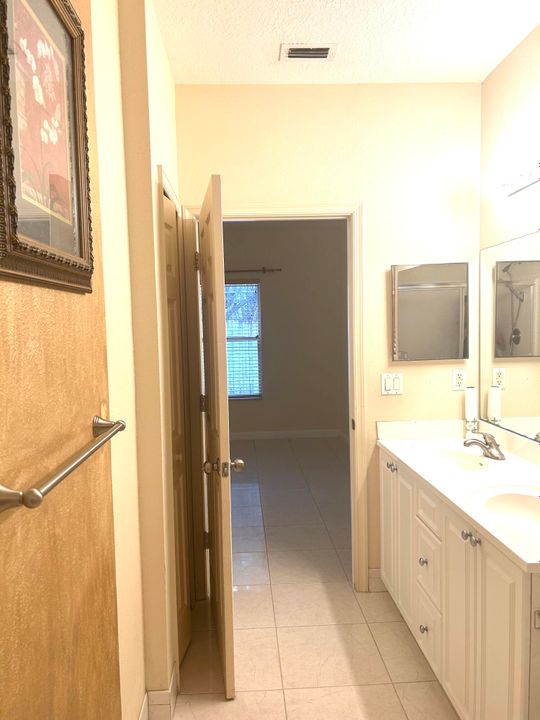 For Rent: $3,000 (3 beds, 2 baths, 1423 Square Feet)