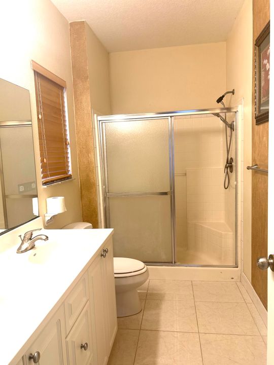 For Rent: $3,000 (3 beds, 2 baths, 1423 Square Feet)