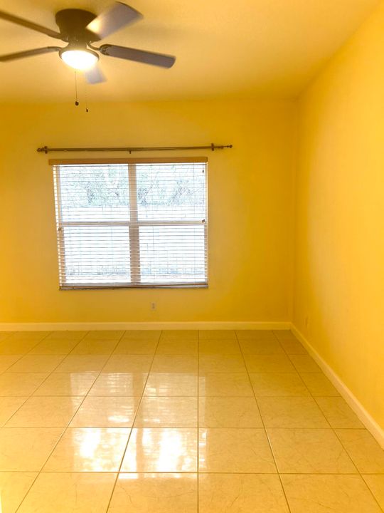 For Rent: $3,000 (3 beds, 2 baths, 1423 Square Feet)