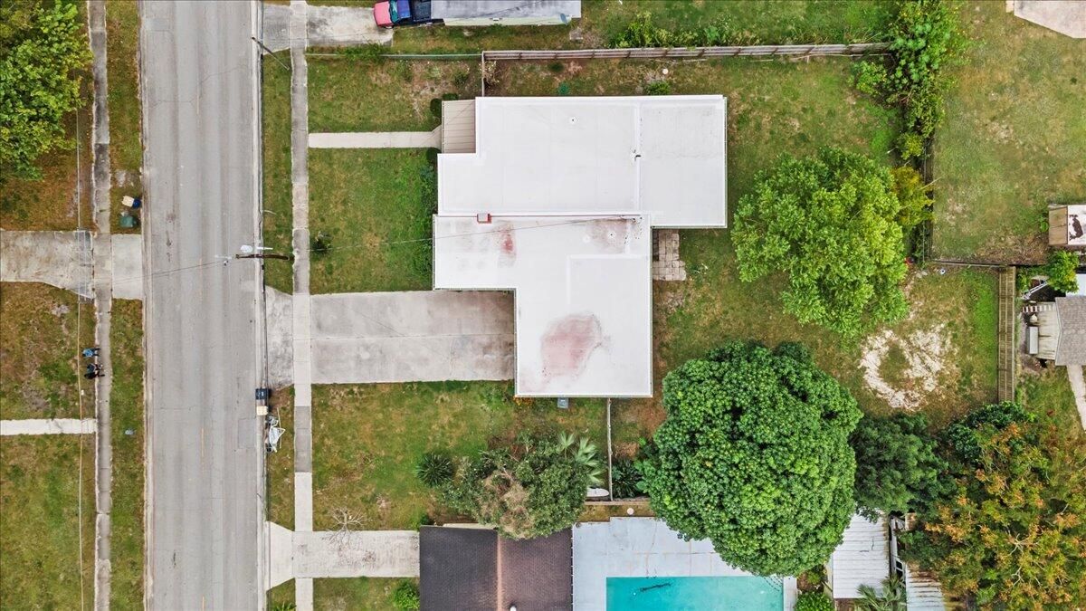 待售: $335,000 (3 贝兹, 2 浴室, 1686 平方英尺)