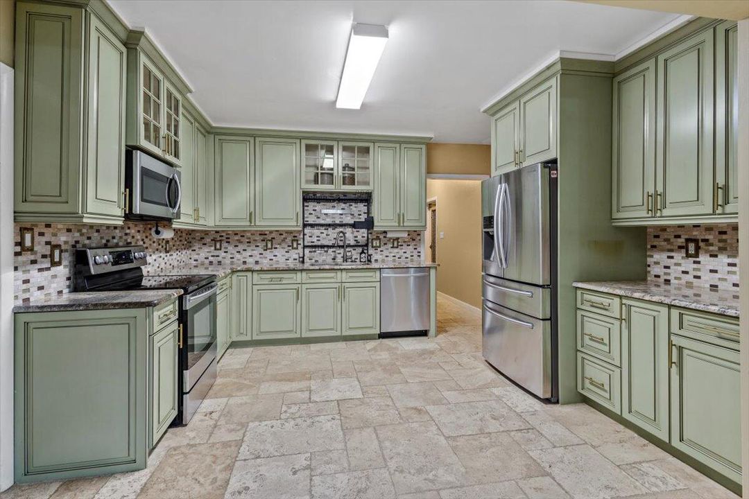 待售: $335,000 (3 贝兹, 2 浴室, 1686 平方英尺)