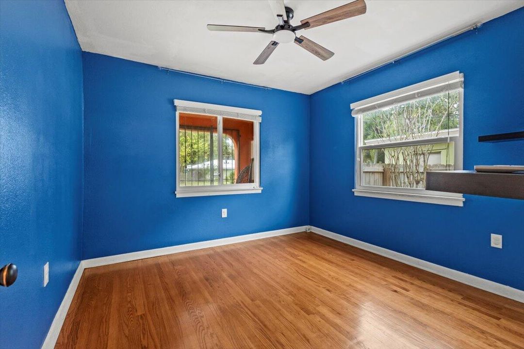 待售: $335,000 (3 贝兹, 2 浴室, 1686 平方英尺)