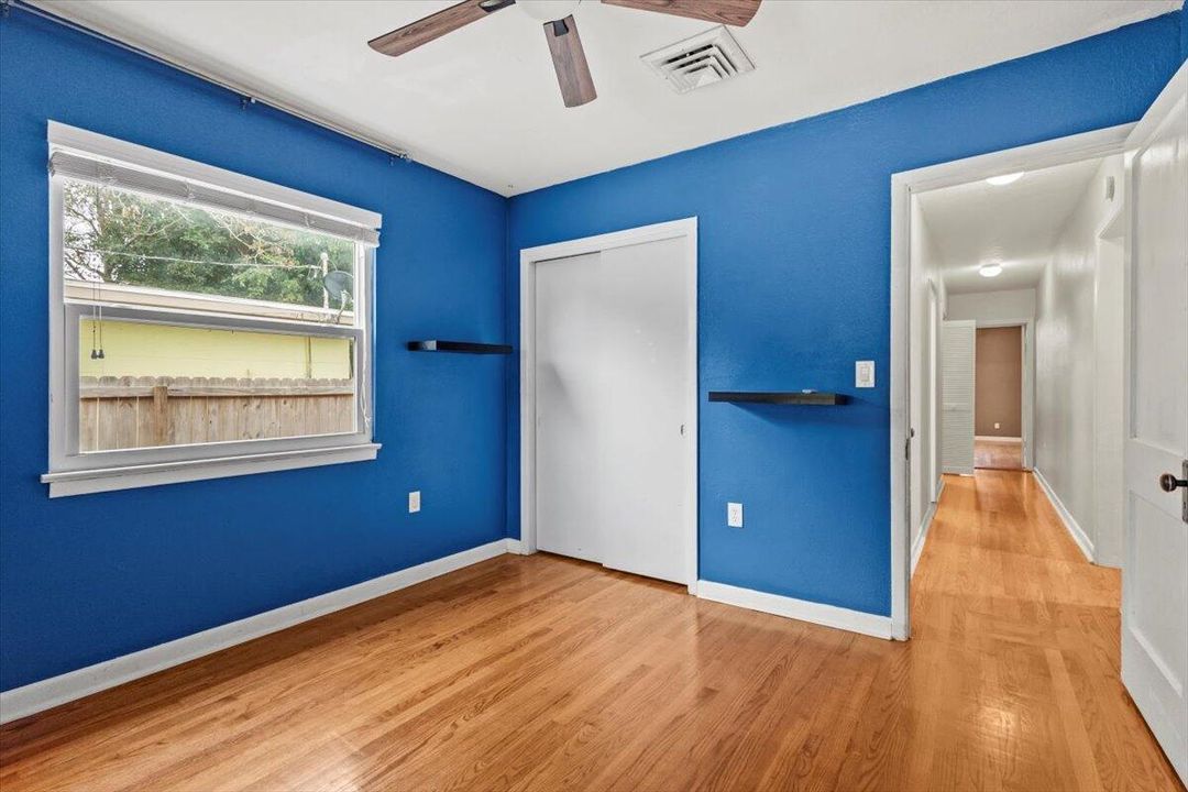 待售: $335,000 (3 贝兹, 2 浴室, 1686 平方英尺)