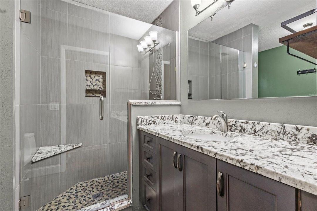 待售: $335,000 (3 贝兹, 2 浴室, 1686 平方英尺)