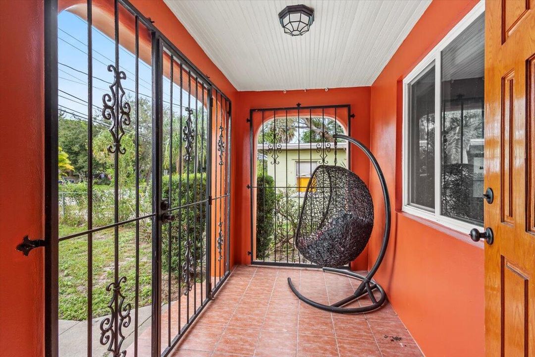 待售: $335,000 (3 贝兹, 2 浴室, 1686 平方英尺)