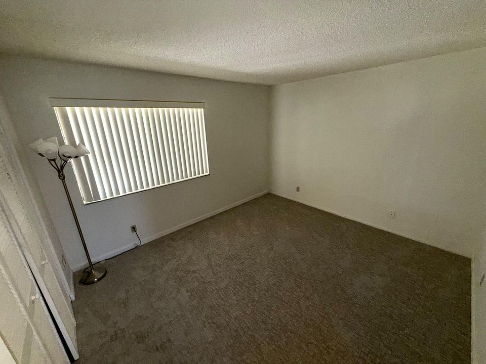 出租: $2,000 (2 贝兹, 2 浴室, 1080 平方英尺)