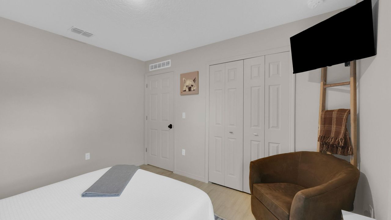 For Sale: $475,000 (3 beds, 2 baths, 1497 Square Feet)