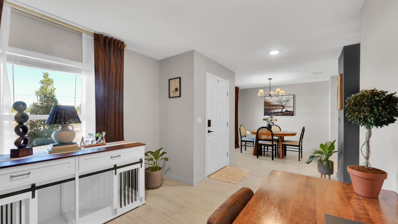 For Sale: $475,000 (3 beds, 2 baths, 1497 Square Feet)