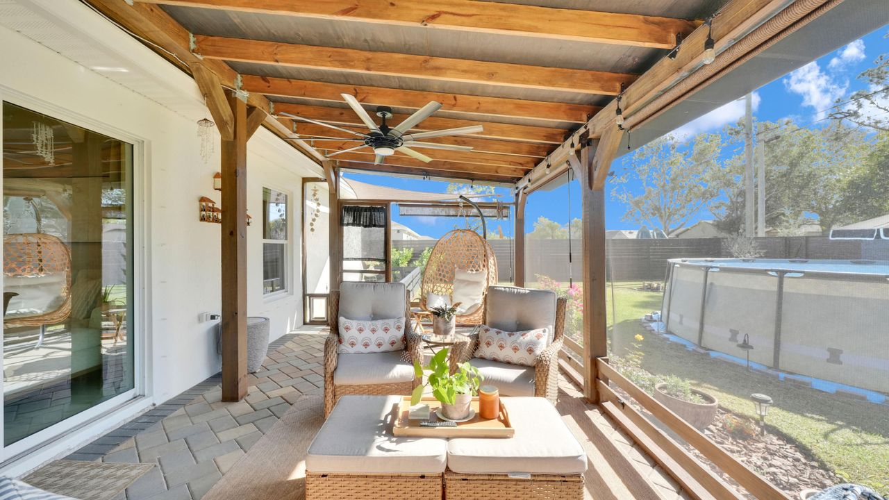 For Sale: $475,000 (3 beds, 2 baths, 1497 Square Feet)