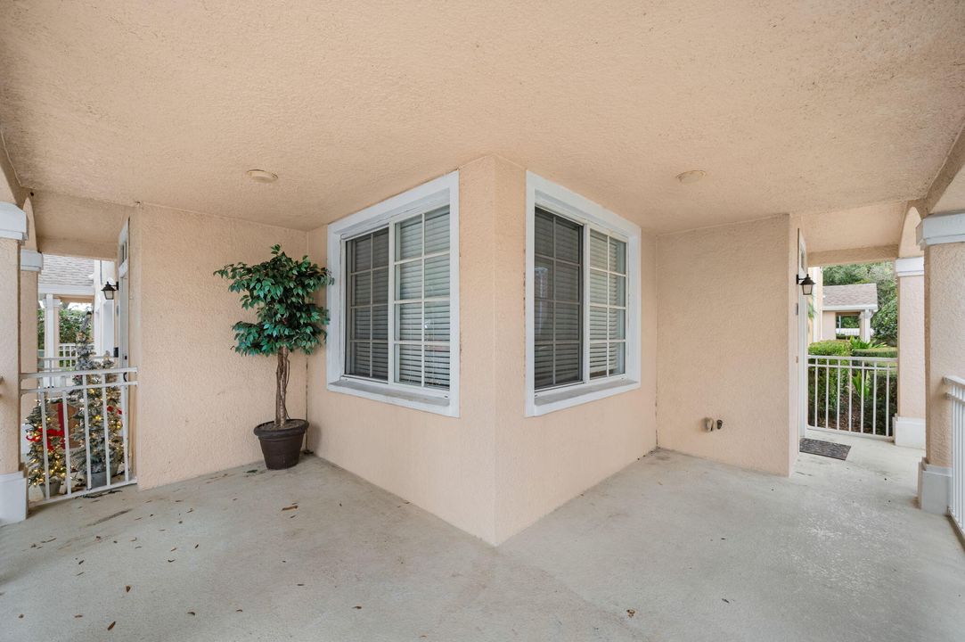 For Sale: $237,000 (2 beds, 2 baths, 1209 Square Feet)