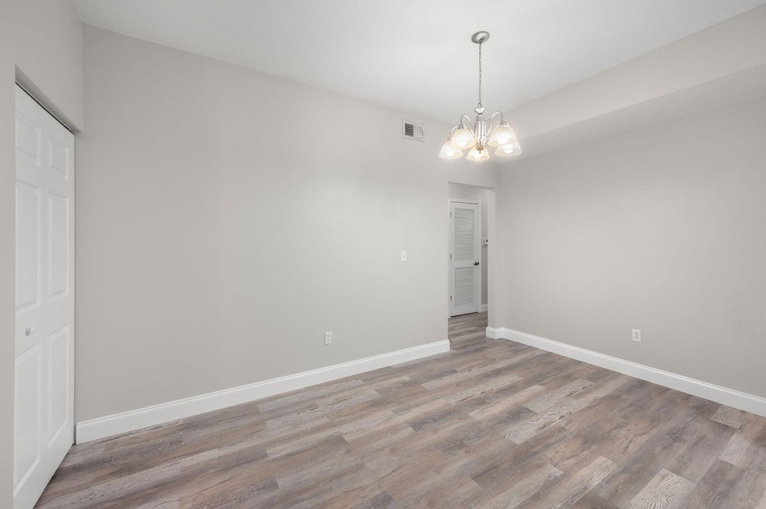 For Sale: $237,000 (2 beds, 2 baths, 1209 Square Feet)