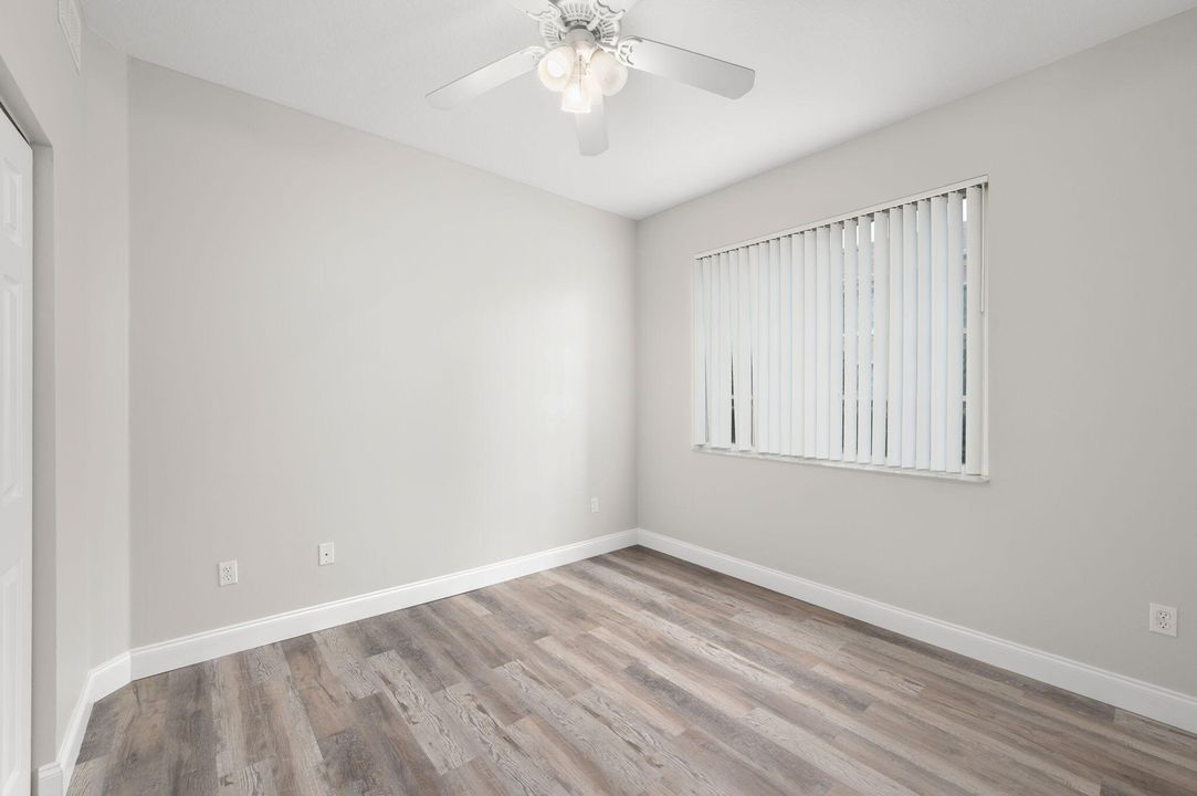 For Sale: $237,000 (2 beds, 2 baths, 1209 Square Feet)