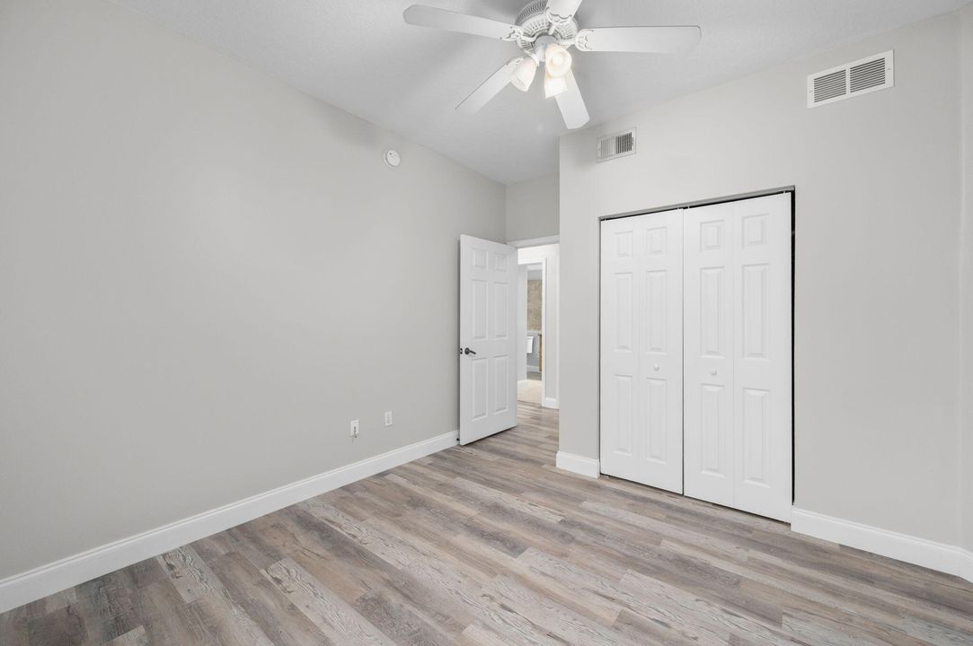 For Sale: $237,000 (2 beds, 2 baths, 1209 Square Feet)