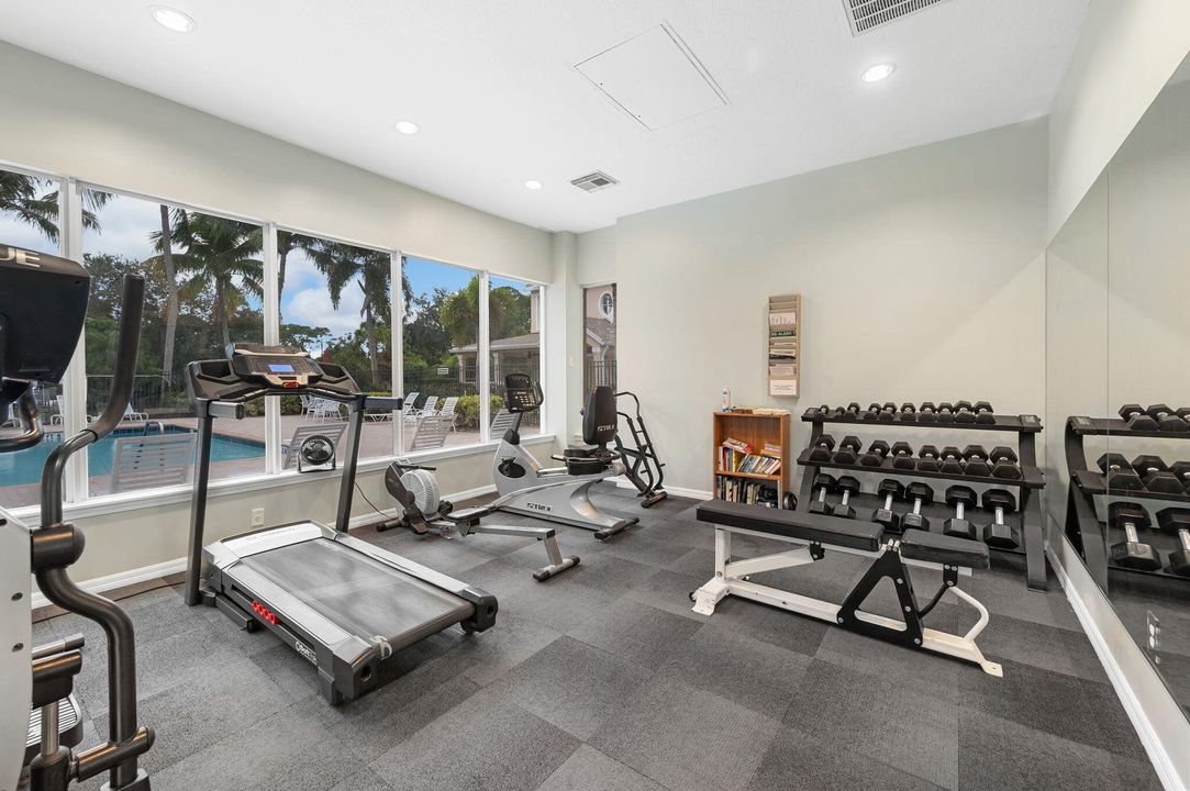 For Sale: $237,000 (2 beds, 2 baths, 1209 Square Feet)