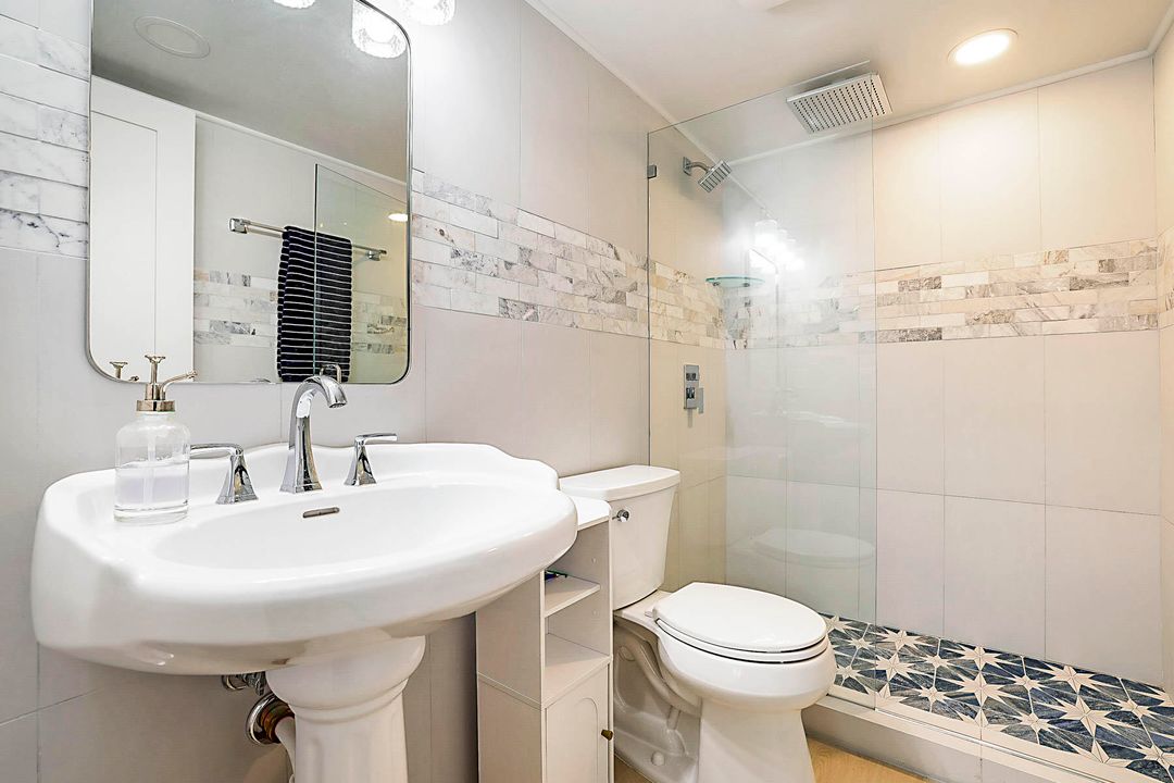 На продажу: $550,000 (2 спален, 2 ванн, 1031 Квадратных фут)